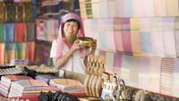 Jadi, semenjak anak-anak para perempuan di desa ini dipakaikan kalung besi secara perlahan-lahan, satu per satu (Thinkstock)