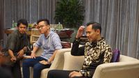 Gibran ber-hoodie dan AHY berbatik saat bertemu di Istana Negara