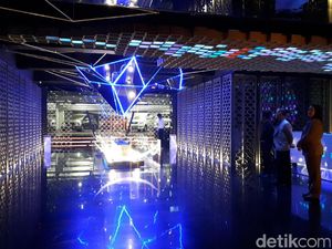 Catut Nama Pejabat, Royal KTV Pegang Izin Karaoke Dewasa