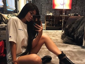Kylie Jenner Menghindar Ditanya Soal Kehamilan
