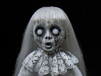 Foto: 15 Boneka yang Nggak Kalah Seram Dari Annabelle, Hii.. Bikin Merinding