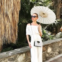 Pakai jumpsuit ala Kate Bosworth agar tetap tampil stylish dan elegan saat datang ke WTF. Namun agar tak terkesan terlalu formal, ganti high heels pakai sandal atau sneakers.