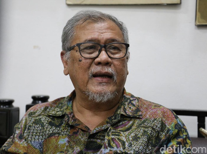 Pendiri, sutradara sekaligus penulis naskah Teater Koma