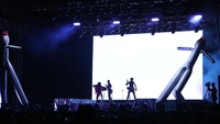 Ia mengusung musik experimental pop di hampir setiap lagunya. Foto: Hanif Hawari/detikHOT