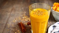 India punya minuman tradisional khas berbasis yogurt. Namanya lassi yang mengandung kultur bakteri, tetapi tidak mengandung ragi. Lassi juga disebut aman dikonsumsi oleh orang dengan intoleransi laktosa. Foto: iStock