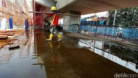 Pembangunan moda transportasi massal Mass Rapid Transit (MRT) Fase I dengan rute Lebak Bulus-Bundaran HI ditargetkan mencapai 93% pada akhir tahun 2017.