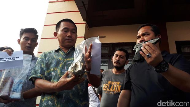 Oknum Marinir ini Bunuh Wanita yang Dikawalnya dengan Senpi Rakitan