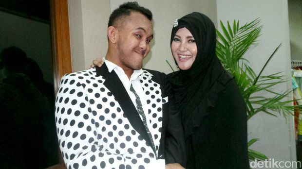 Moreno Soeprapto Resmi Menikah, Caisar Ceraikan Indadari