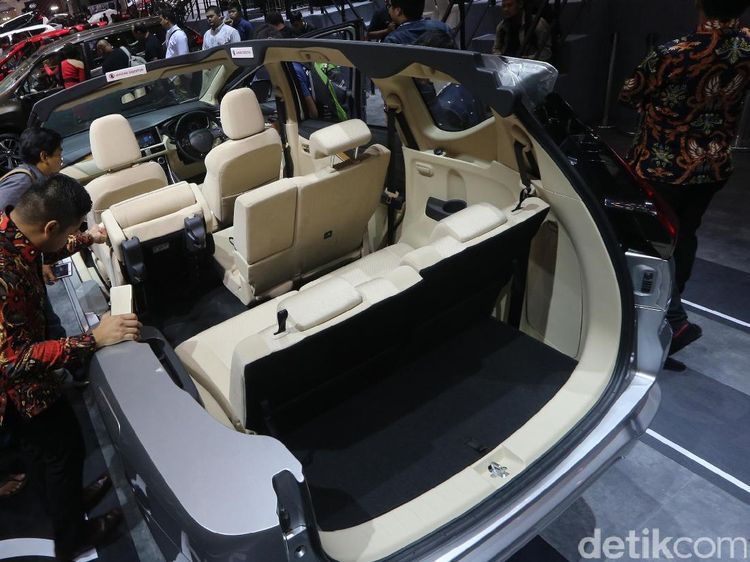 Foto : Intip Jeroan Xpander yang Lagi Hits di GIIAS 2017