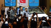 Wapres JK di booth Daihatsu.