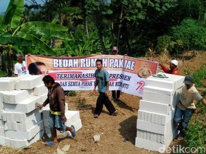 Dibantu Presiden, Rumah Warga Miskin Asal Cikakak Mulai Dibangun