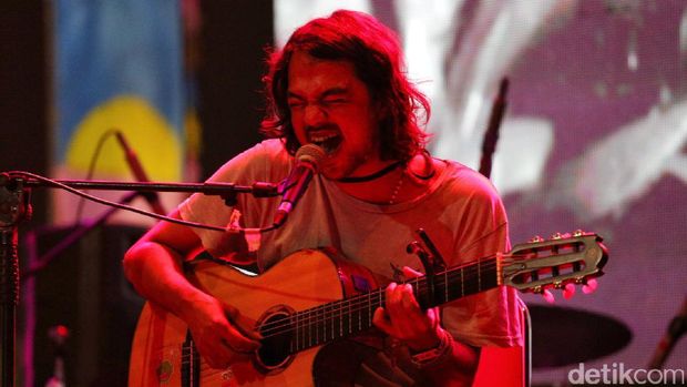 Jason Ranti saat tampil di We The Fest 2017