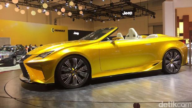 Lexus LF-C2