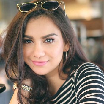 Foto: Adu Gaya Irish Bella & Angela Gilsha, Siapa Lebih Stylish?