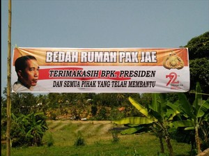 Semangat Warga Bedah Rumah Pak Jae yang Dapat Bantuan Jokowi