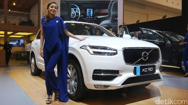 SUV XC90 akan dikirim menjadi mobil taksi online Uber