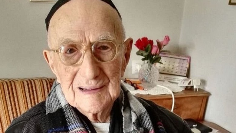 Pria Tertua di Dunia yang Selamat dari Holocaust Telah Tutup Usia Pria Tertua di Dunia yang Selamat dari Holocaust Telah Tutup Usia