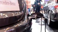 Mercedes-Benz sendiri menampilkan 19 model kendaraan di area seluas 1.554 meter persegi di Hall 5A ICE BSD, Tangerang, Banten.