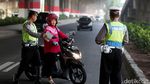 Hindari Operasi Zebra, Pemotor Nekat Lawan Arus