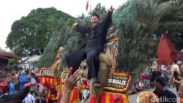 Lestarikan Budaya Nusantara dengan Trenggalek Ethnic Carnival