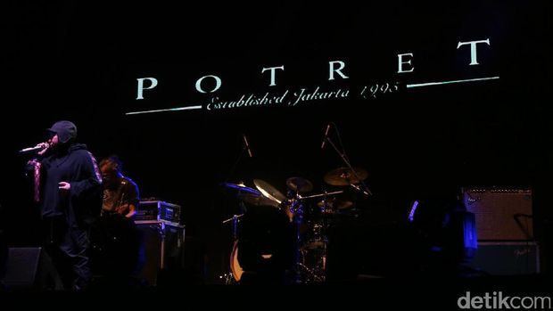 Seru-seruan Nostalgia Bareng Potret di We The Fest 2017