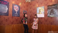 Ada juga ditampilkan beberapa karya seni. Pas nih untuk update Instagram. Foto: Hanif/detikHOT