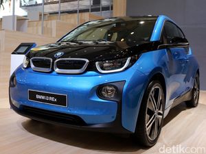 Ini Alasan BMW Tetap Pakai Mesin Bakar di BMW i3