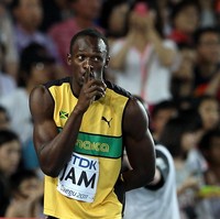 Dikenal sebagai pelari tercepat di dunia, tak ada yang menyangka kalau Usain Bolt terlahir dengan kondisi skoliosis. Meskipun kondisi tulangnya tak sempurna, Usain sukses jadi atlet dan meraih sembilan medali emas di Olimpiade. Foto: Ian Walton/Getty Images