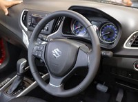 Keliling Jakarta Bersama Suzuki Baleno Hatchback