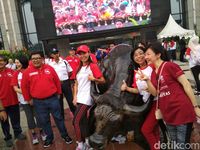 Banteng Wulung Jadi Sasaran Selfie