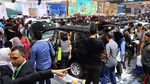 Foto: Pengunjung Buat Mitsubishi Xpander Sulit Bernafas