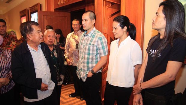 Jusuf Kalla Nonton Bareng 'Banda The Dark Forgotten Trail'
