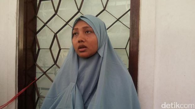 Istri pria tertuduh pencuri ampli Siti Zubaidah
