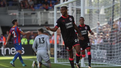 Huddersfield Town yang Mengejutkan di Pekan Pembuka