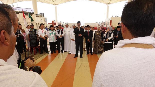  Gelombang Kedua Dimulai, Jemaah Jatim Pertama Tiba di Jeddah