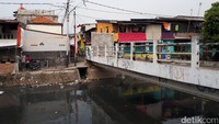 Lokasi paling favorit untuk tawuran itu berada di jembatan yang ada di Jalan Pulo Gundul, RT 2 RW 5, Tanah Tinggi, Johar Baru, Jakarta Pusat. 