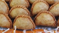 Yang ini bentuknya melebar dan agak besar untuk menampung aneka sayuran yang jadi isiannya. Makin mantap dicocol sambal yang pedas asam. Foto: dok.detikFood/Istimewa