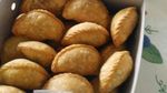 Ngopi Makin Mantap dengan 7 Varian Pastel yang Kriuk Renyah Ini