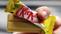 Kalau yang ini varian Kit Kat asam. Warnanya kuning segar, ini adalah Kit Kat rasa lemon. Foto: Istimewa