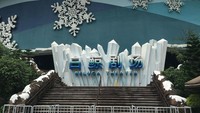 Foto: Taman rekreasi ini bisa jadi alternatif melanjutkan liburan dari Makau. Theme park yang satu ini bertema samudra, bernama Chimelong Ocean Kingdom (Aji Bagoes Risang/detikTravel)