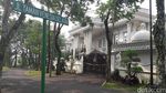 Megah Luar dan Dalam Istana Milik Bos First Travel