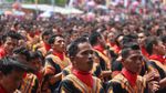 Foto: Saat 12 Ribu Orang Menari Saman