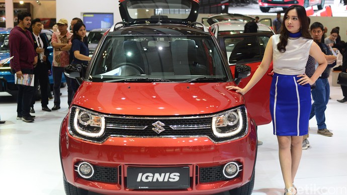  Foto  Perang  Mobil  Mungil di GIIAS 2019