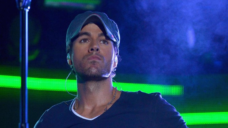 Gemas! Saat si Hot Daddy Enrique Iglesias Main Bareng Bayinya/ Foto: dok. Getty Images Gemas! Saat si Hot Daddy Enrique Iglesias Main Bareng Bayinya/ Foto: dok. Getty Images