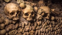 Makam bawah tanah ini berada di Jalan avenue du Colonel Henri Rol-Tanguy , Paris, Perancis. Dahulunya Catacombs merupakan bekas tambang. (Thinkstock)