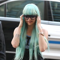 Pada 2014, Amanda Bynes dituduh membawa kabur sebuah topi dari department store Barney di New York City. Foto: Getty Images