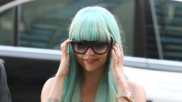 NEW YORK, NY - JULY 09:  Amanda Bynes attends an appearance at Manhattan Criminal Court on July 9, 2013 in New York City. Bynes is facing charges of reckless endangerment, tampering with evidence and criminal possession of marijuana in relation to her arrest on May 23, 2013.  (Photo by Neilson Barnard/Getty Images)