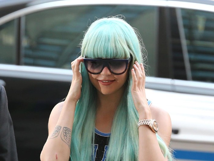 NEW YORK, NY - JULY 09:  Amanda Bynes attends an appearance at Manhattan Criminal Court on July 9, 2013 in New York City. Bynes is facing charges of reckless endangerment, tampering with evidence and criminal possession of marijuana in relation to her arrest on May 23, 2013.  (Photo by Neilson Barnard/Getty Images)