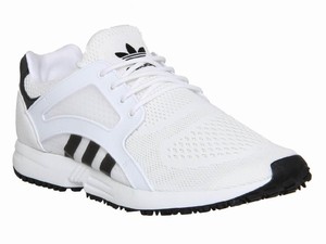 Harga Sepatu Adidas Bakal Naik Gara-gara Trump