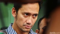 Wajah serius Tora. Semalam tidur nyenyak Mas Bro? Foto: Ismail